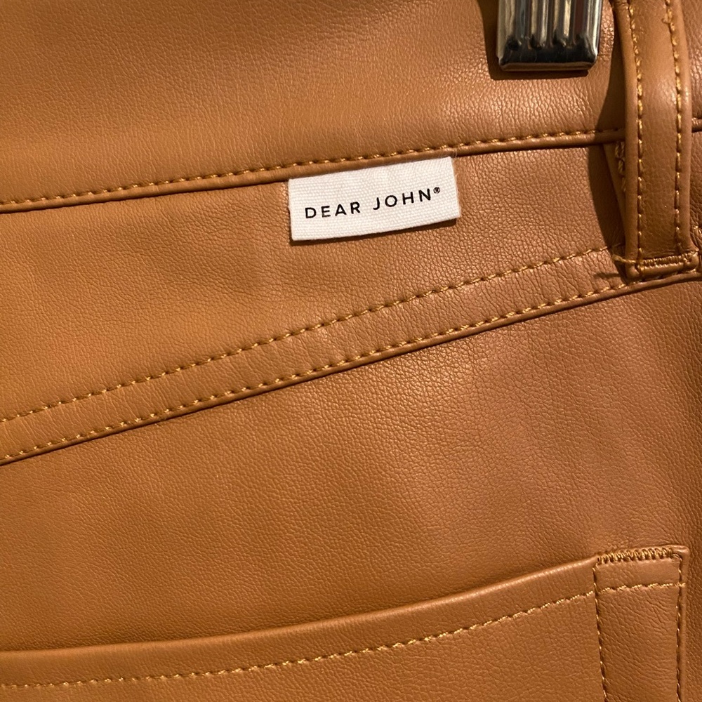 Dear John faux leather shorts 🩳 - Picture 4 of 6